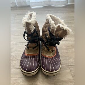 Sorel waterproof Boots size 7.5